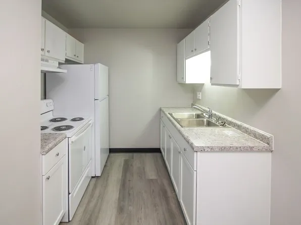 6 Flats Apartments