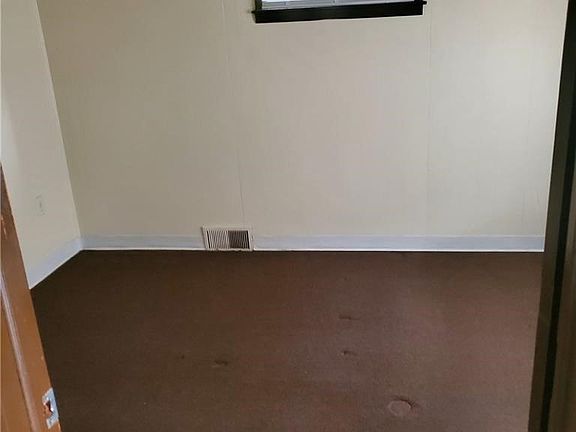 4th image of 414 23rd St