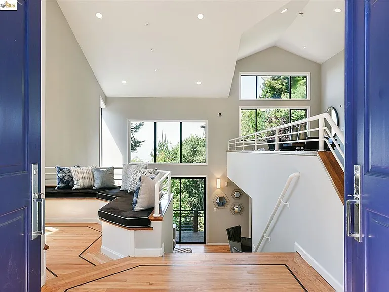 49 Bay Forest Dr — Photo 3