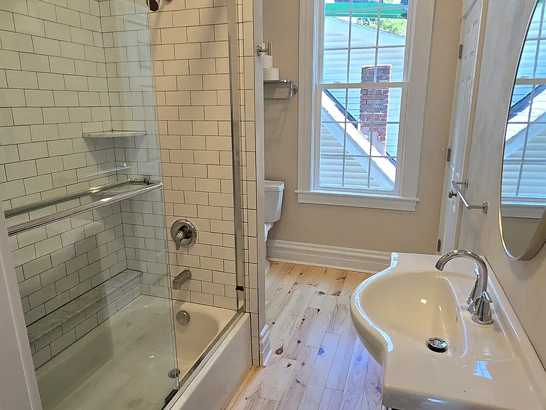 208 Center Ave #2 — Photo 19