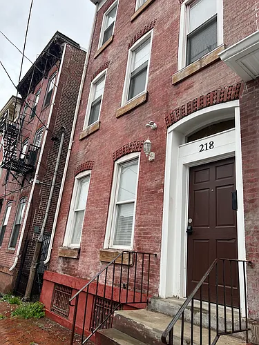 218 Hamilton Ave #2 Photo 1