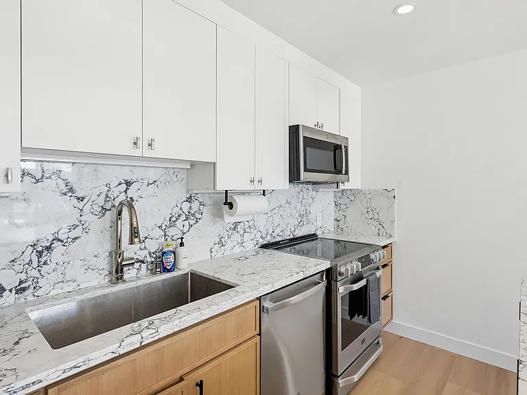 2999 Mission Blvd #201 — Photo 16