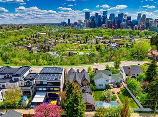 738 SE Crescent Rd NW, Calgary, AB T2M 4A7