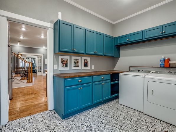 Additional property image - 206 S Edgefield Ave, Dallas, TX 75208