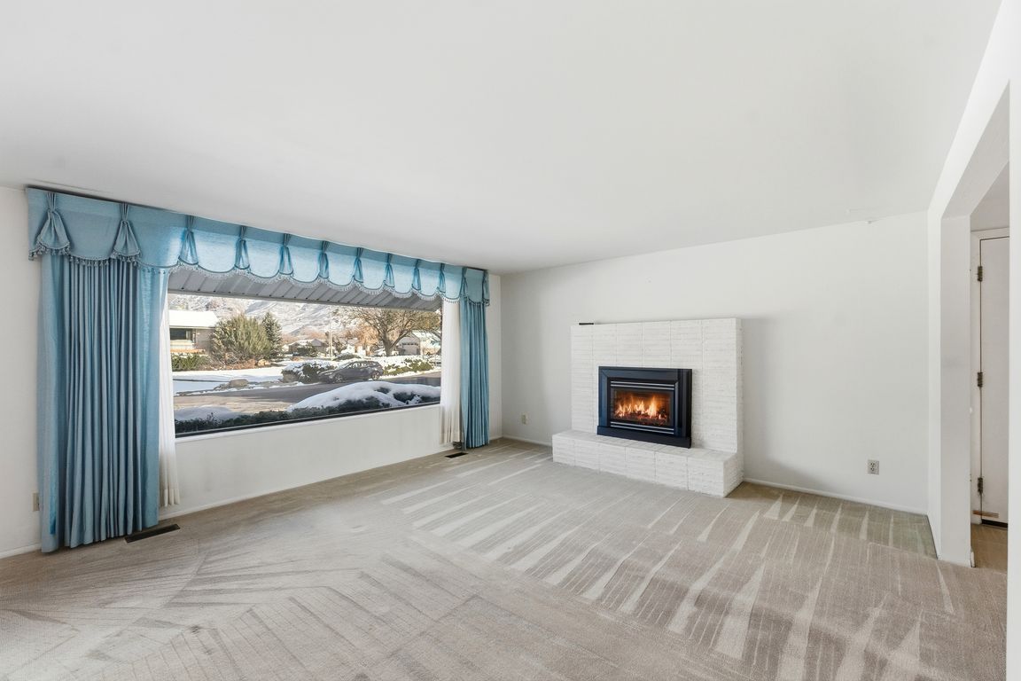 next background image