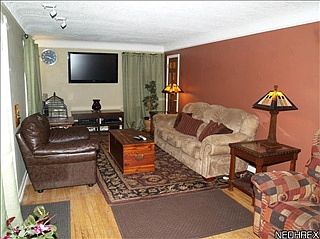 3rd image of 317 E 255th St