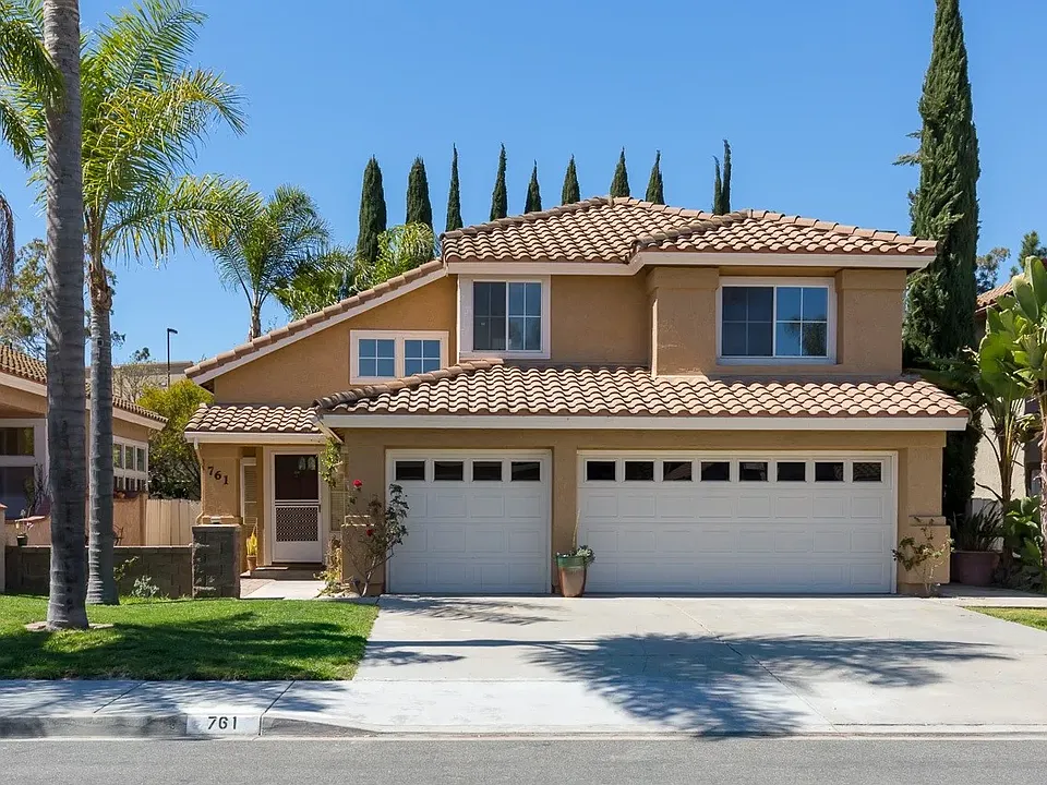761 Mosaic Cir