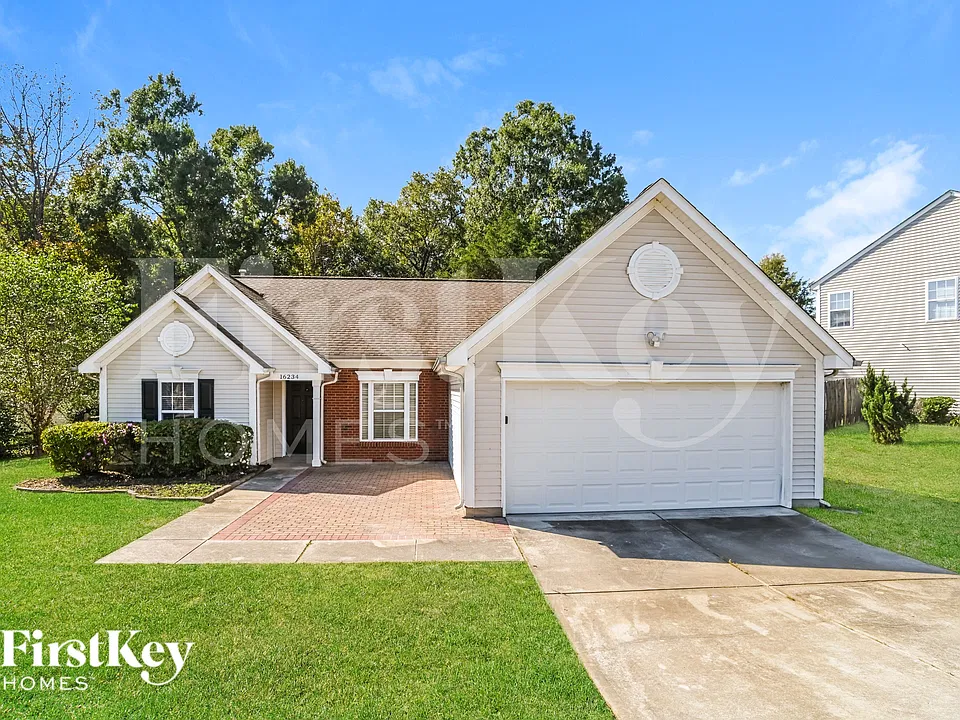 16234 Greybriar Forest Ln