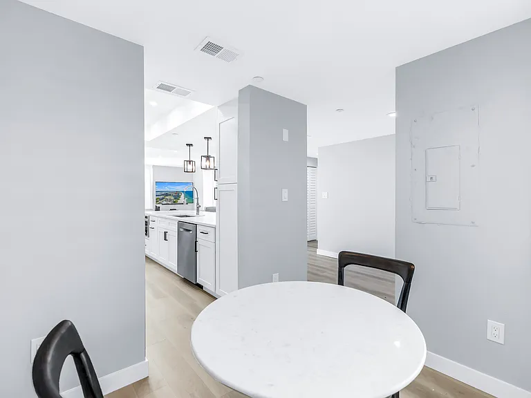 1520 Gulf Blvd #906 — Photo 7