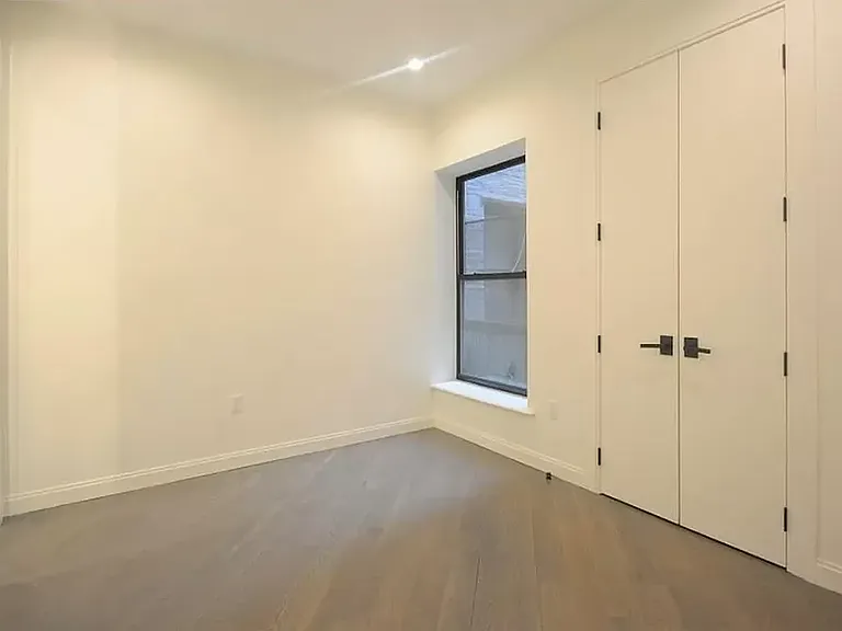 1321 Union St #3L — Photo 7