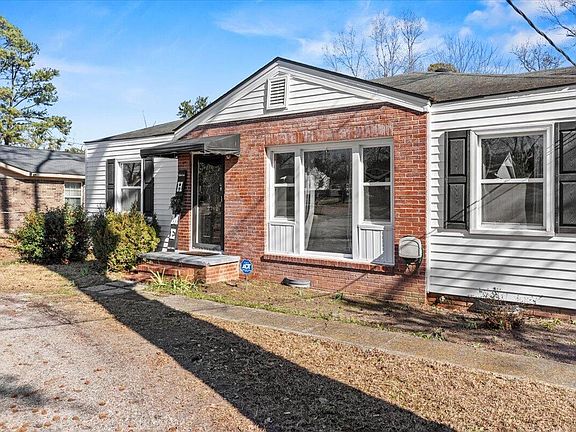 4th image of 2702 Richmond Hill Road