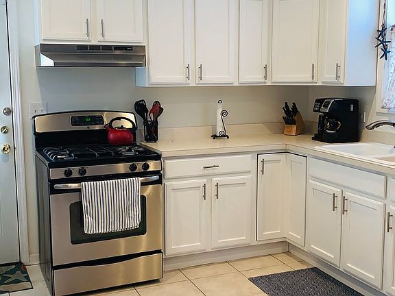 4th image of 3431 Park Ave