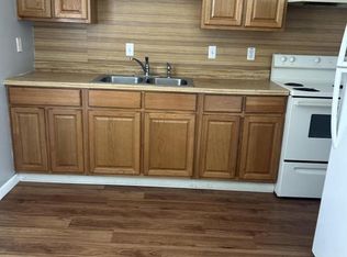 627 N Bryan Ave APT 9, Carterville, IL 62918
