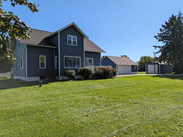 W7691 Lake Shore Rd, Sharon, WI 53585