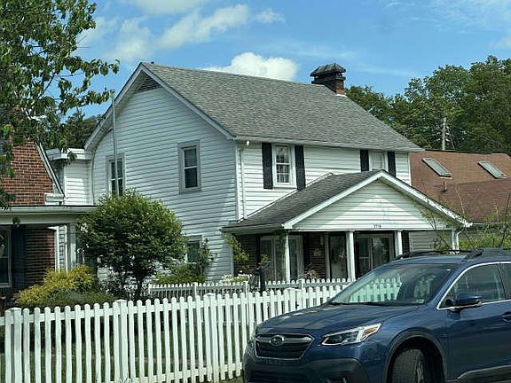 3rd image of 3718 Noyes Ave
