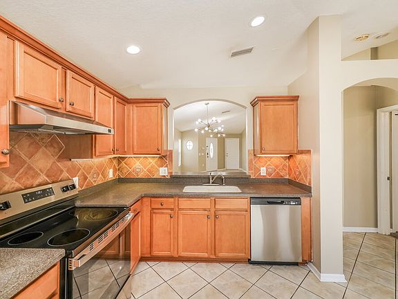 5th image of 12704 Evington Point Dr
