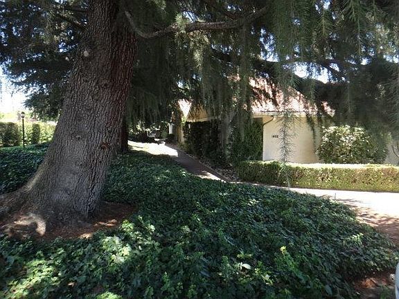 2nd image of 472 W Barstow Ave #11