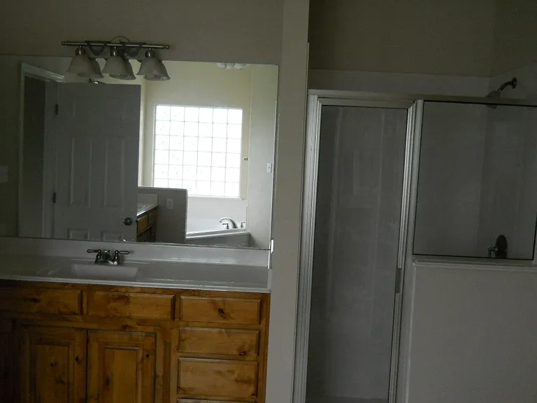 202 Ruger St — Photo 9