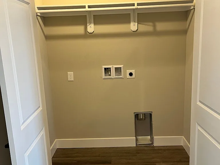 Salem Run Apartments Phase 2 — Photo 18