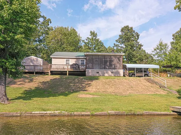 317 Blacksgate Cir, Cross Hill, SC 29332