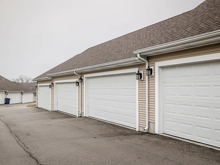 Detached Garage
