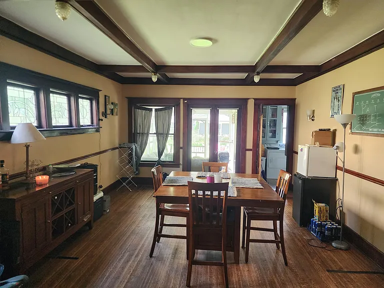 Living area #2