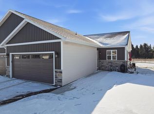 815 GREEN PASTURES TRAIL, Plover, WI 54467