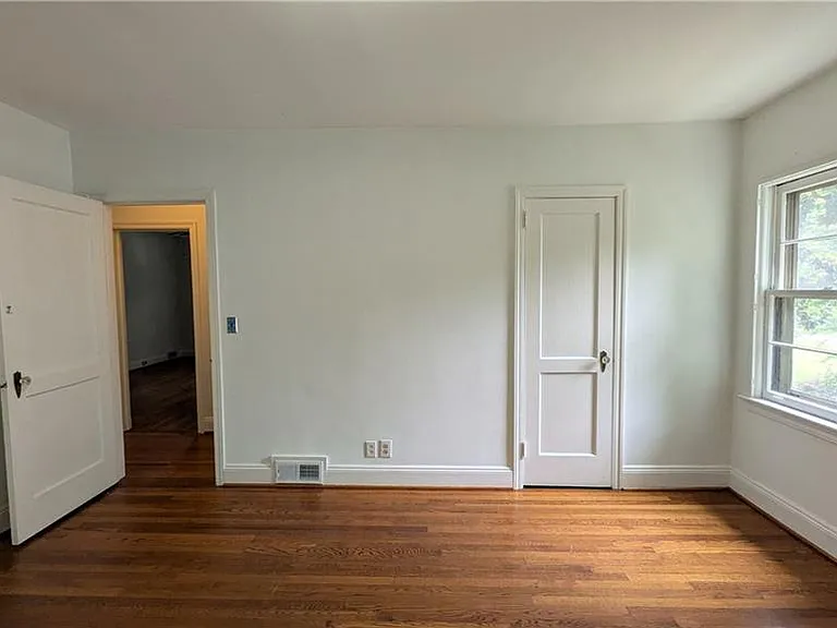 4300 Rickenbacker Way NE — Photo 18