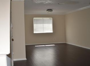 17902 Chisholm Trl, Houston, TX 77060