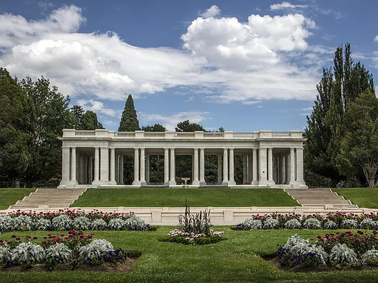 Walk just a few blocks to neighboring Cheesman Park, which features expansive lawns, shady jogging trails, a dramatic neoclassical pavilion and regular events, often LGBT-oriented!