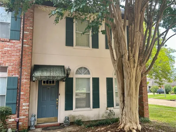 987 Bayou Trace Dr, Alexandria, LA 71303