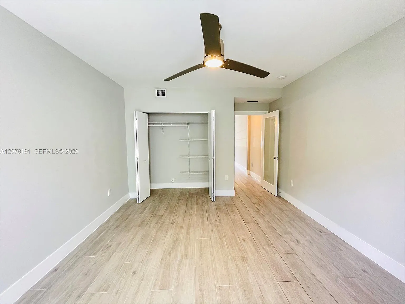Lenox Manor — Photo 4