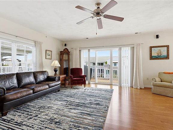 4th image of 8305 N View Blvd