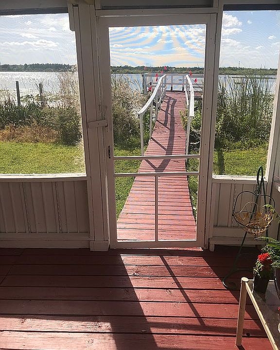 1st image of 138 Bonny Shores Dr