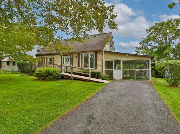 2835 W South St, Allentown, PA 18103