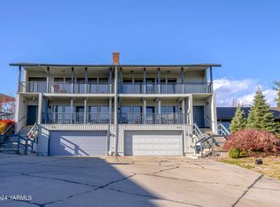 504 Follow Through Dr, Yakima, WA 98901