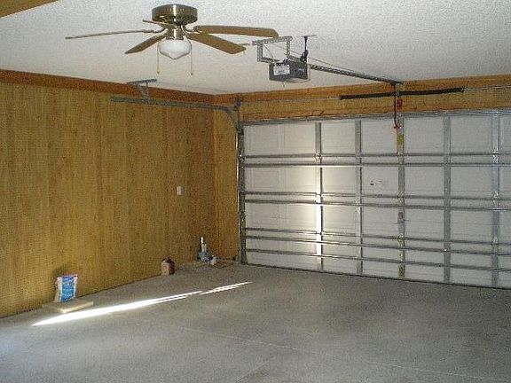 4th image of 21854 King Henry Ave