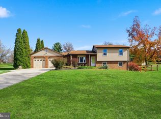 985 Dietz Rd, York, PA 17402