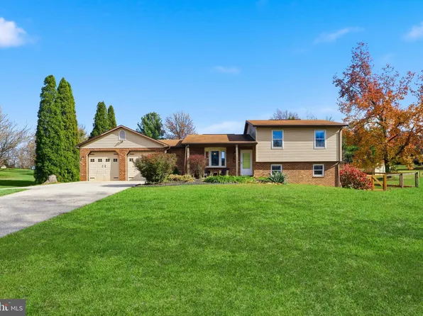 985 Dietz Rd, York, PA 17402