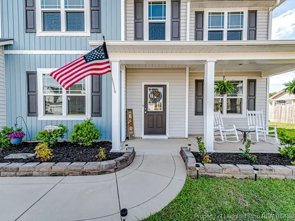 372 Angel Oak Dr, Bunnlevel, NC 28323