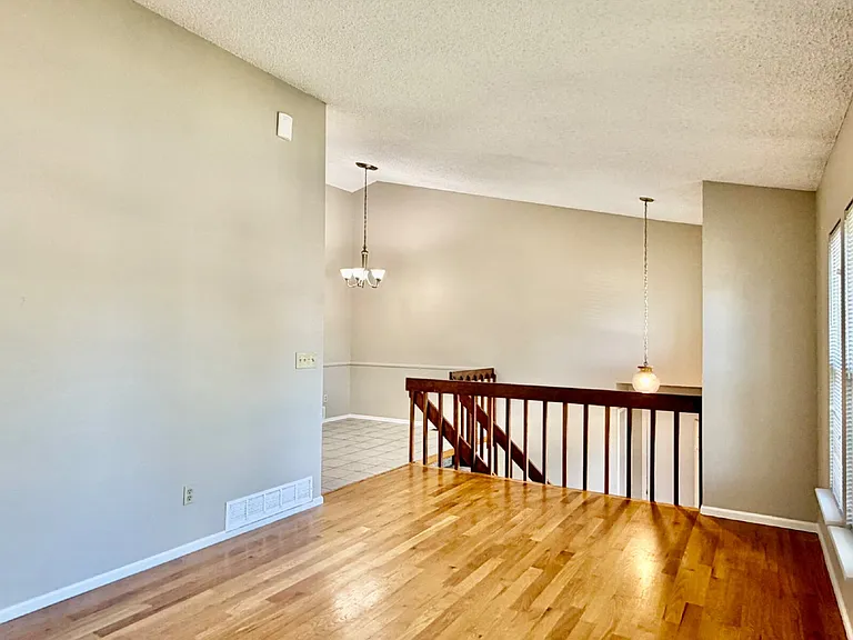 8599 Rabbitbrush Way — Photo 5