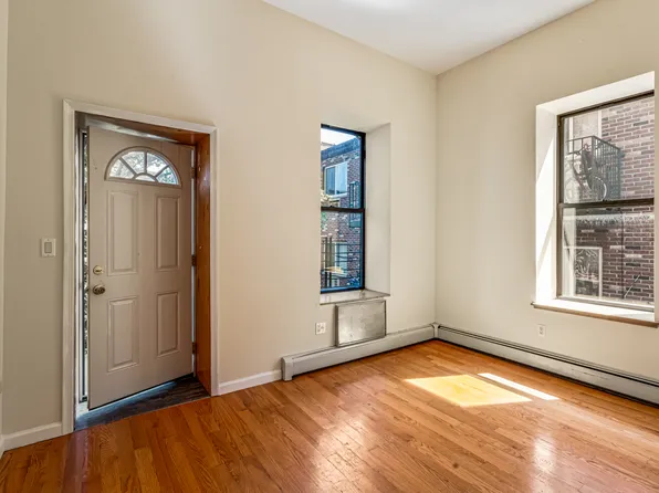 100-15 34th Avenue image 22 of 31