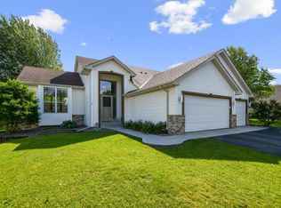 9203 Overlook Ln, Champlin, MN 55316