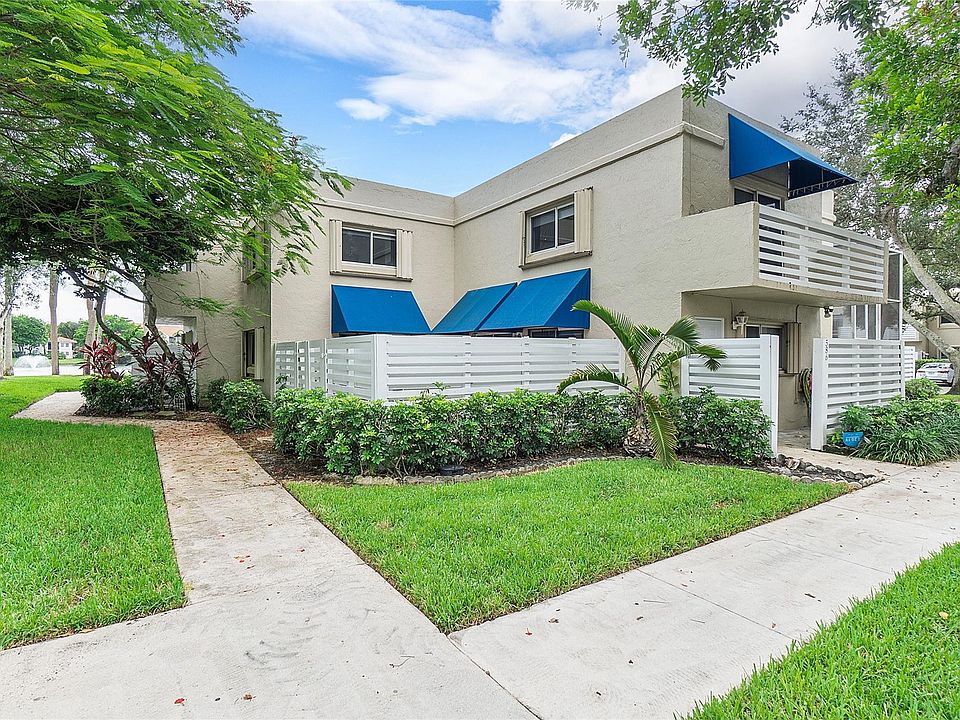 1st image of 586 NW 97th Avenue #586