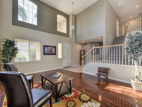 4th image of 9429 Lyndley Plaza Way