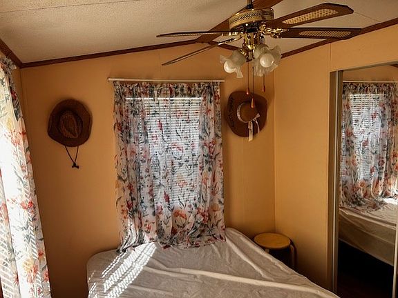 5th image of 490 Empire Rd #For058