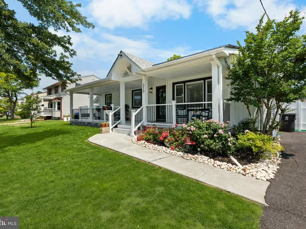 319 Juniata Ave, Delran, NJ 08075