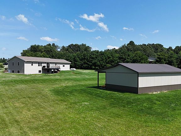 3rd image of 16595 Harlan Rd