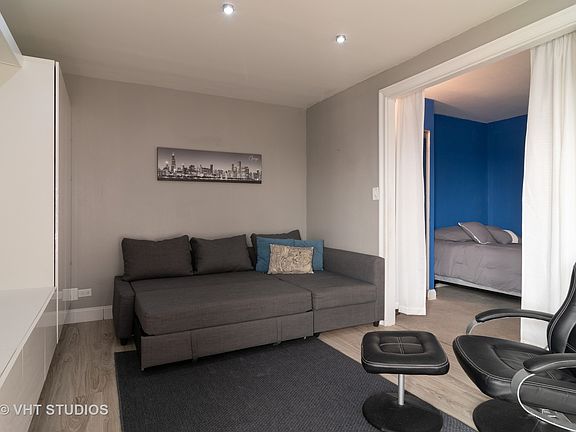 3rd image of 850 Des Plaines Ave APT 606