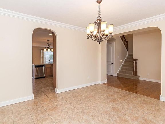 3rd image of 2610 Wineland Creek Dr